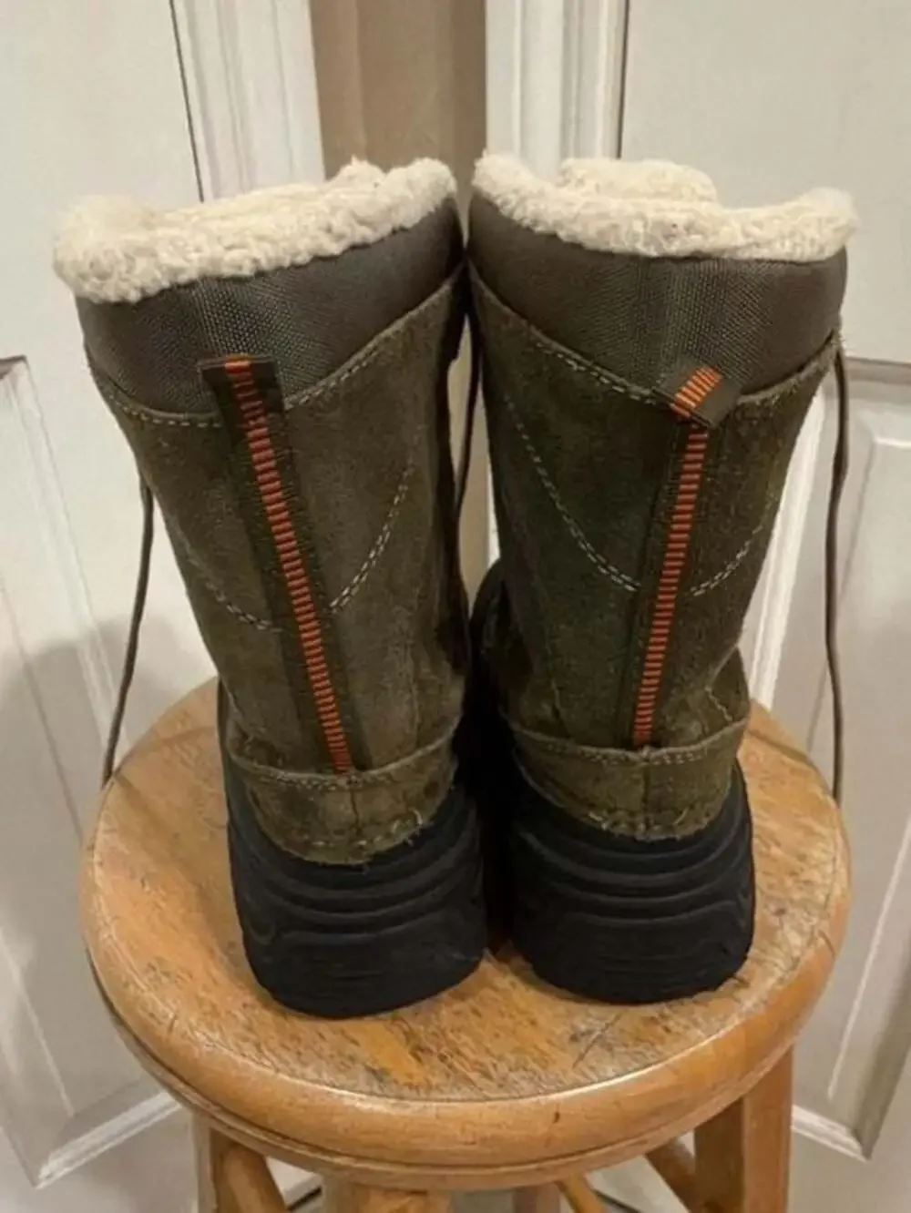 Magellan Outdoors Boys 3M Thinsulate Water Resistant Winter Boots